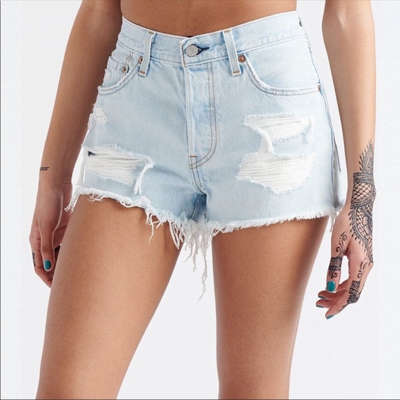 NWT! Levi' 501 Distressed Denim Jean Shorts - Picture 2 of 10